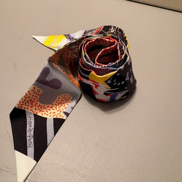 Colorful Patterned Twilly Scarf - Multicolor - Picture 7 of 11